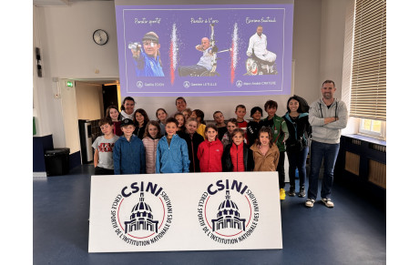 Un classe de primaire soutient le Cercle